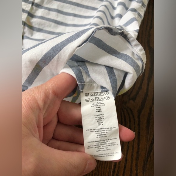 *EUC* Michael Kors Men’s M White/Blue Striped Short-Sleeved Button-Down Shirt - Picture 6 of 10